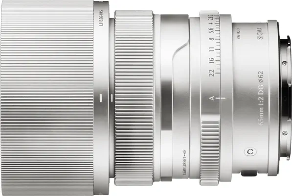 Sigma Contemporary 65 mm 2.0 DG DN pour Leica L argent
